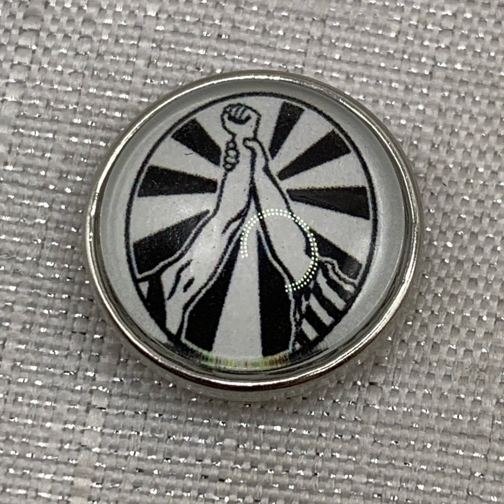 Wrestling Winner Snap Button Charm - 18mm/20mm